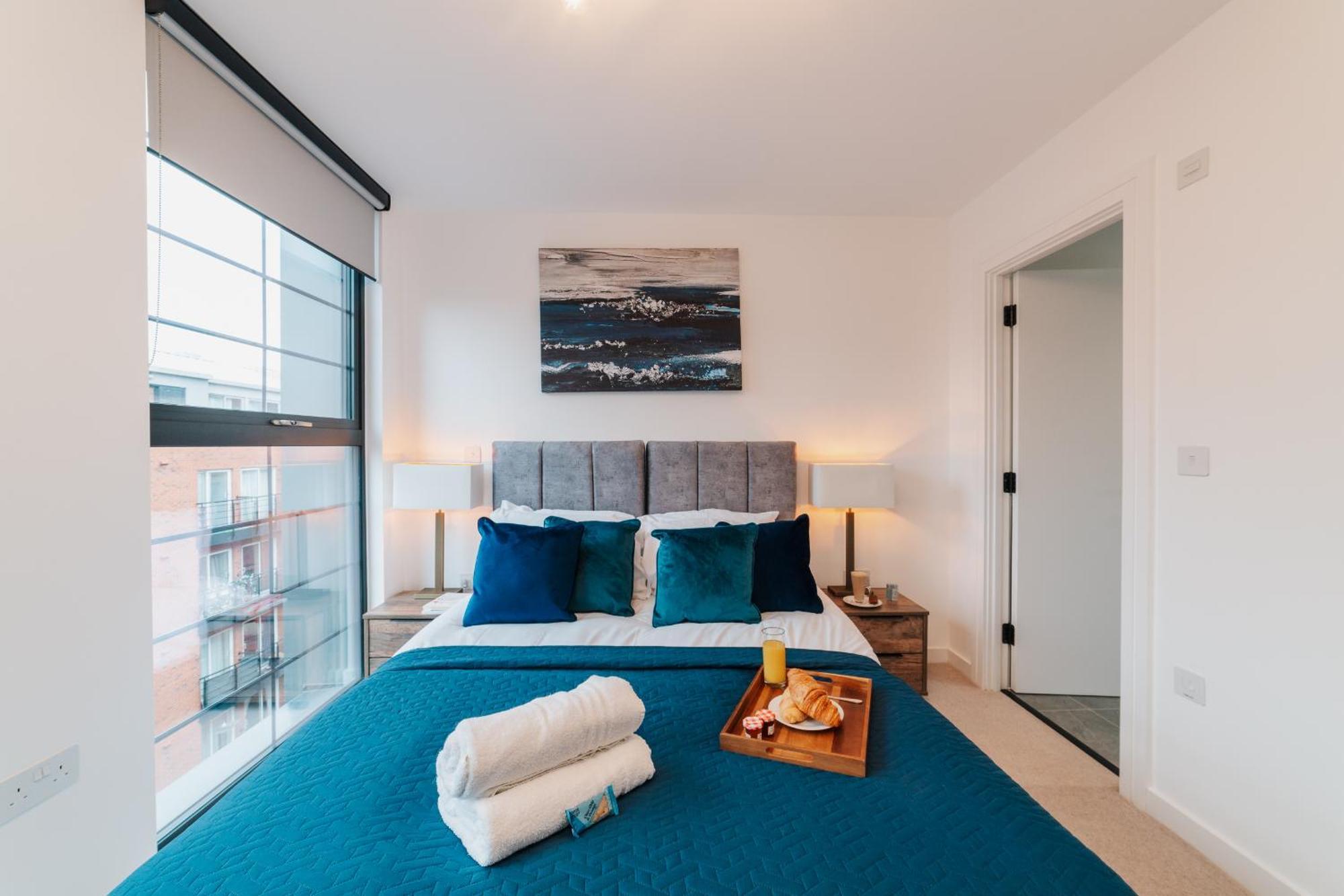 Luxury City & Canal View Stylish Pad, Family, Contractors, Fast Wifi Бирмингем Экстерьер фото